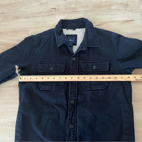 GAP Sherpa Lined Jean Jacket - Picture 8 of 9